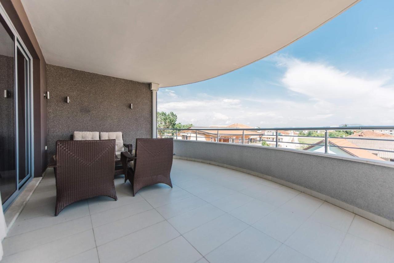 Hotel Laguna Ulcinj Extérieur photo