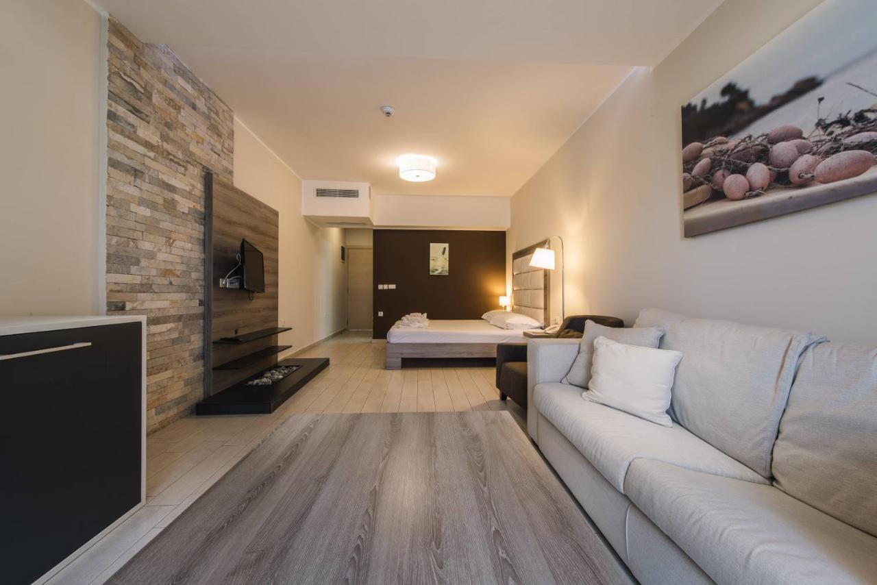 Hotel Laguna Ulcinj Extérieur photo