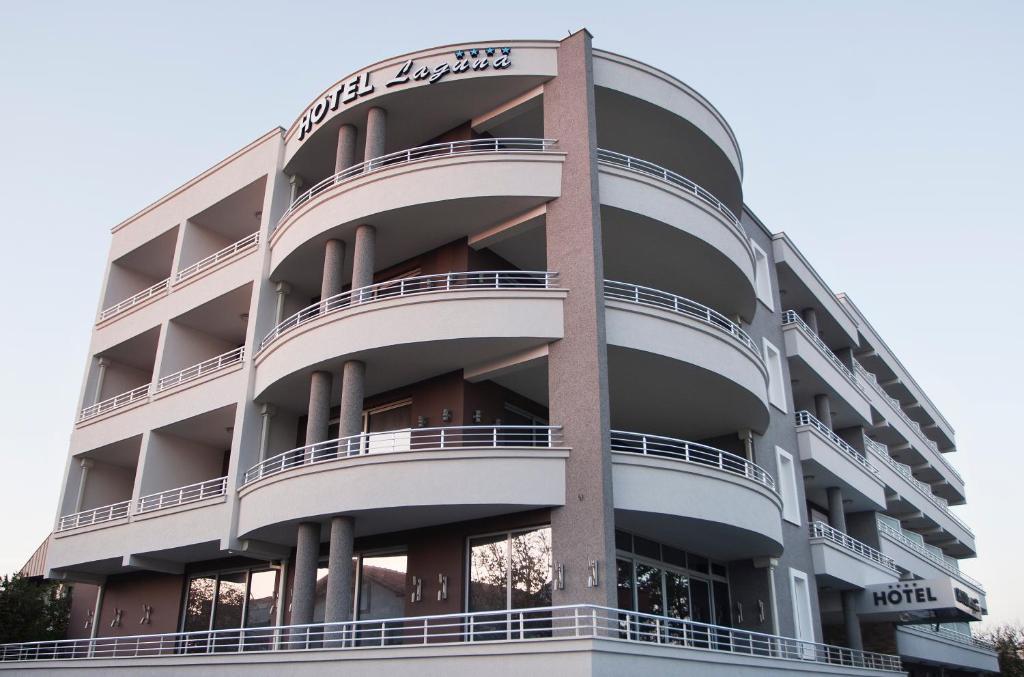 Hotel Laguna Ulcinj Extérieur photo