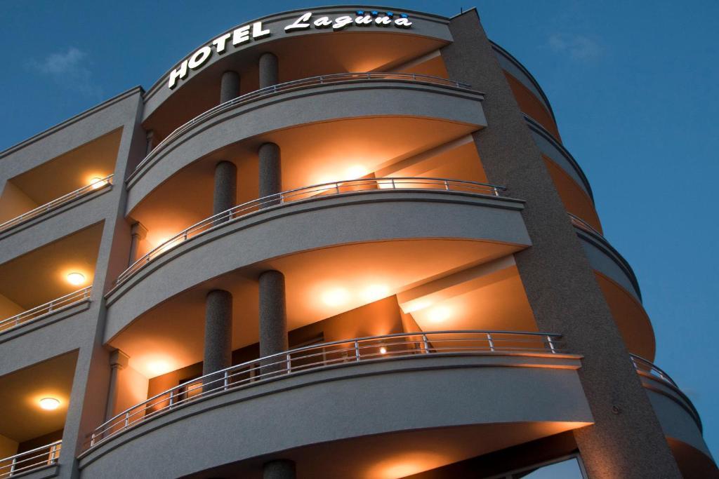 Hotel Laguna Ulcinj Extérieur photo